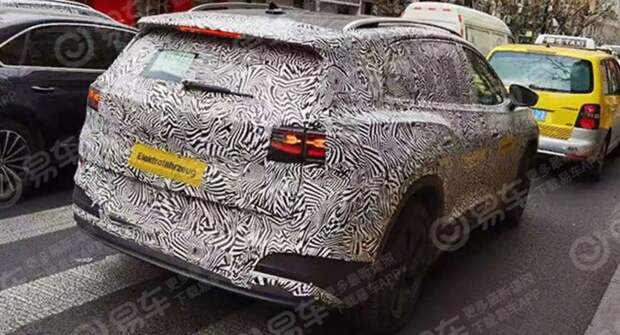 Опубликованы шпионские снимки нового Volkswagen ID. Roomzz