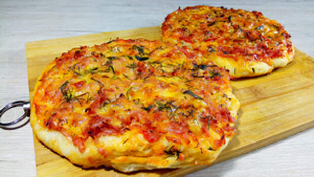 Фото к рецепту: Вкусная мини пицца Фото к рецепту: Вкусная мини пицца