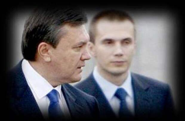 Янукович утверждает, что живет на содержании у сына и не советует считать его деньги