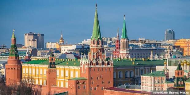 Собянин, Шойгу и Лавров открыли общественный штаб «Единой России» в Москве. Фото: Ю. Иванко mos.ru