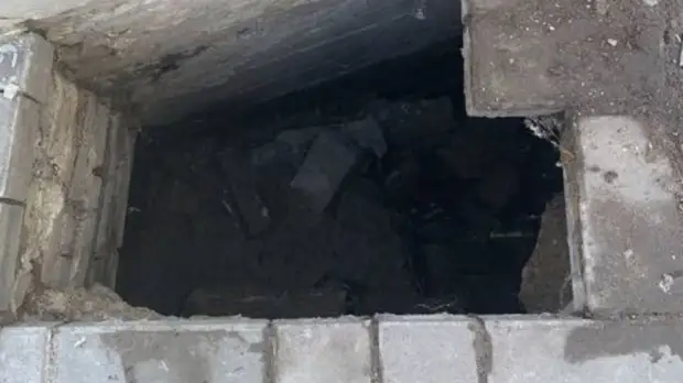 В центре Казани провалился тротуар