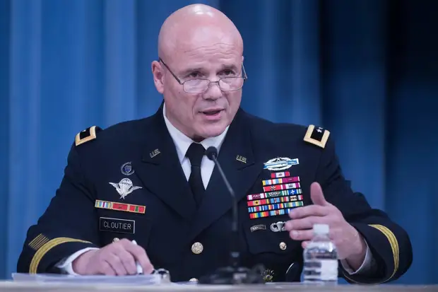 Америка еще даже не воевала с Россией, а их большой генерал уже в плену?