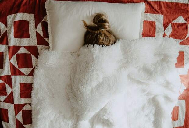Выбросьте вашу подушку: почему пора купить новую, рассказывают учёные