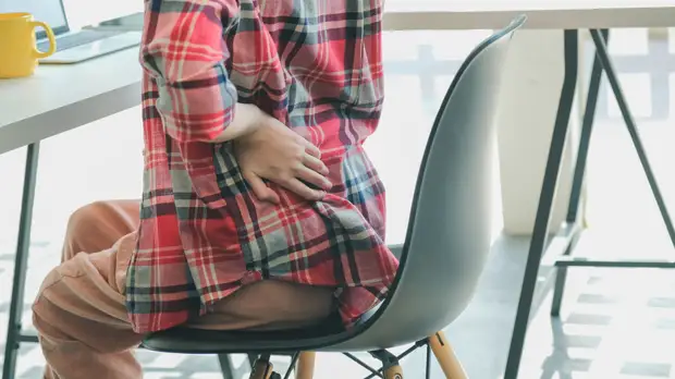 Фитнес-тренер Хардина рассказала о причинах боли в пояснице