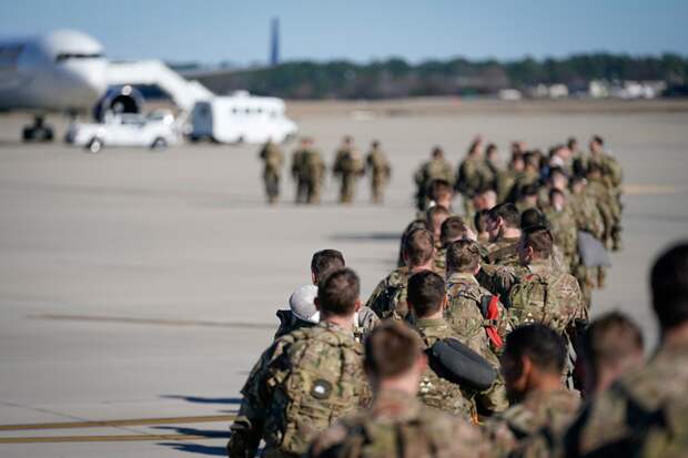 Ещё одна длительная американская военная эпопея близится к своему бесславному завершению. Контингент армии США окончательно покидает Ирак.