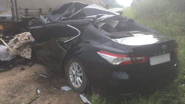 В Удмуртии водитель «Тойоты» попал в реанимацию после столкновения с грузовиком