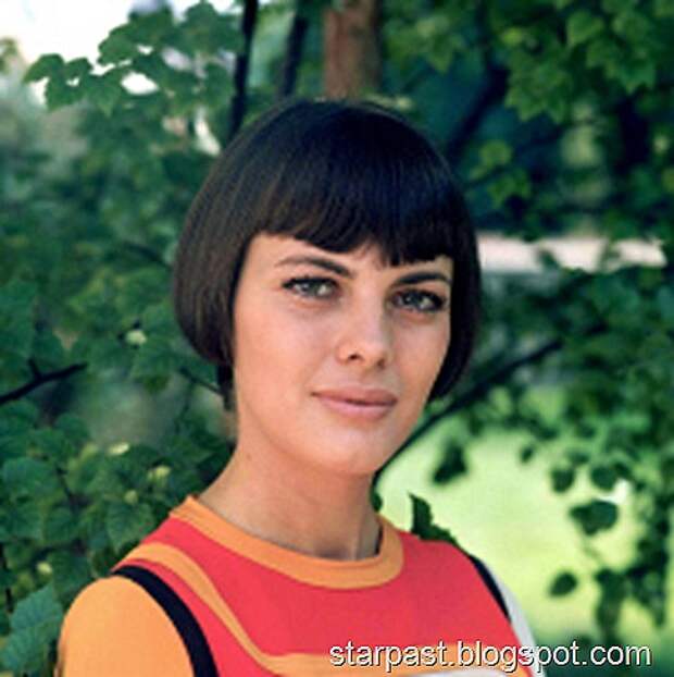 00/00/1960. ARCHIVES: MIREILLE MATHIEU, ANNEES 60