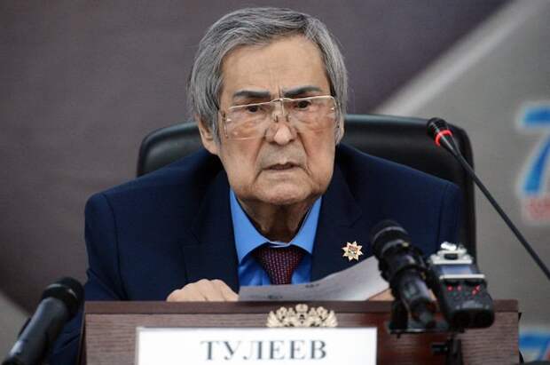 Аман Тулеев.
