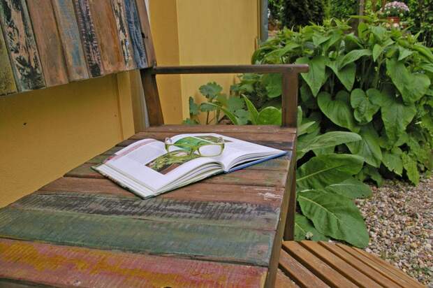 Книга. Фото из открытого источника