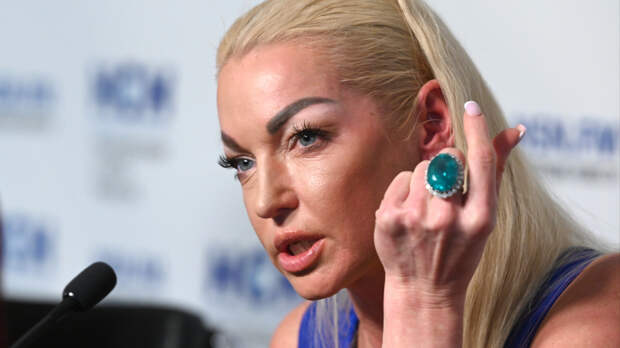 «Ариадна даже не позвонила»: дочь и мать бросили Волочкову после операции