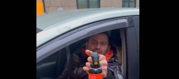 «Убирайся к черту на Украину!». В Польше таксист распылил слезоточивый газ беременной украинке в лицо