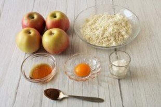 Запеченные яблоки с творогом в духовке (Oven baked apples with cottage cheese)