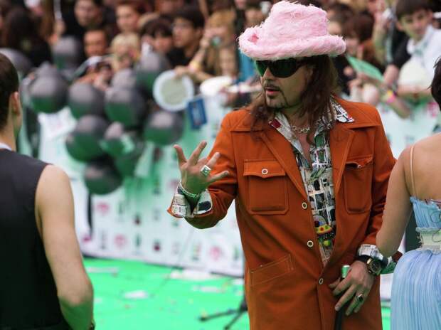 Стало известно, сколько должен налоговой Богдан Титомир