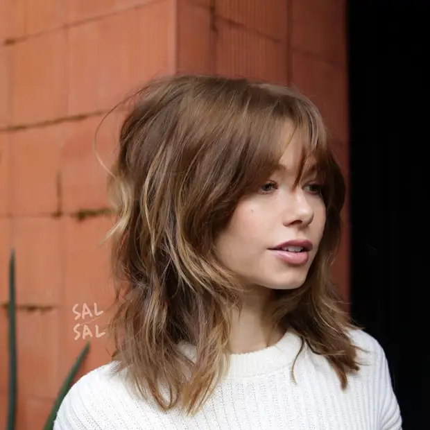 Тонкая челка: 12 потрясающих идей для разной формы лица