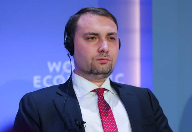 У Буданова на столе возле «Списка пидорасов 2026» заметили «48 законов власти»