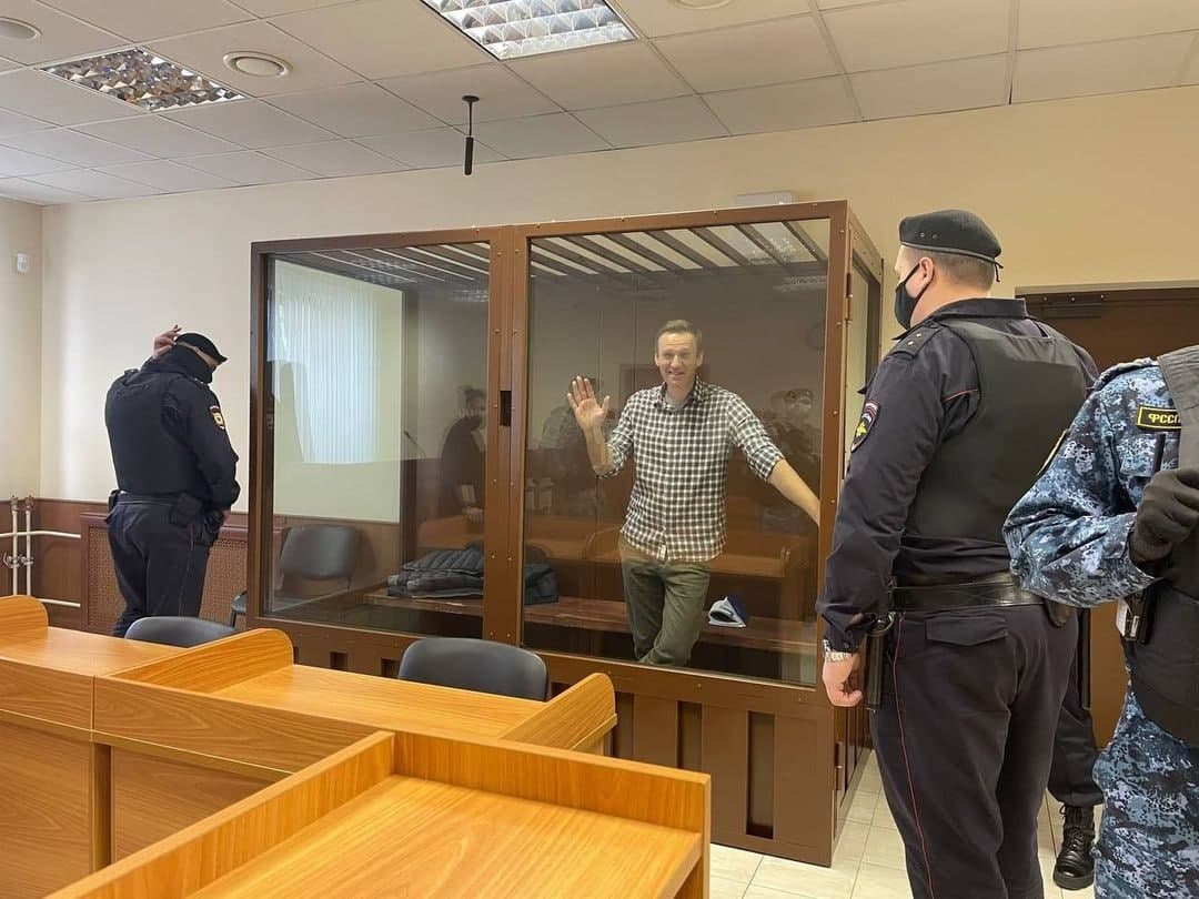 Алексей Навальный выйдет на свободу не раньше, чем на свободу выйдет Россия.