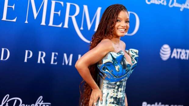 halle bailey at little mermaid premiere