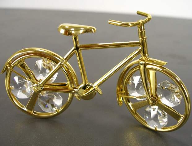 Высокий велик. Золотой велосипед. Самый дорогой велосипед. Из золота велик. Самый дорогой велосипед в мире.