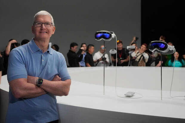 Bloomberg: глава маркетинга Vision Pro покинет Apple после 35 лет работы