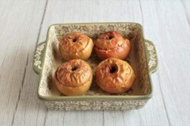 Запеченные яблоки с творогом в духовке (Oven baked apples with cottage cheese)