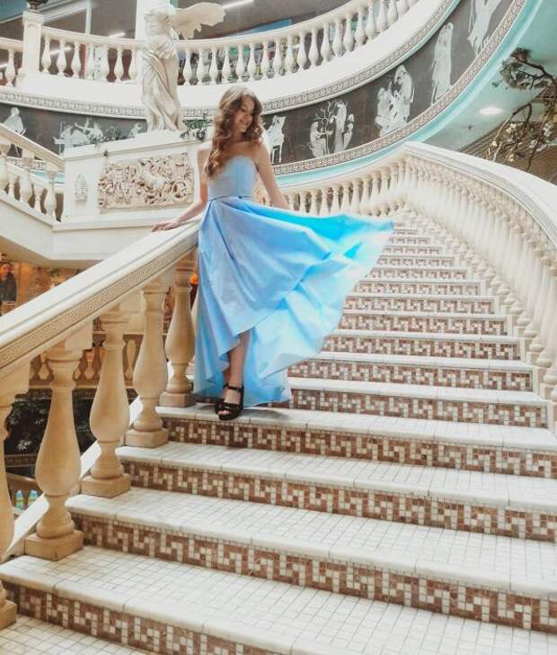 Очаровательные выпускницы 2018 года (25 фото)
