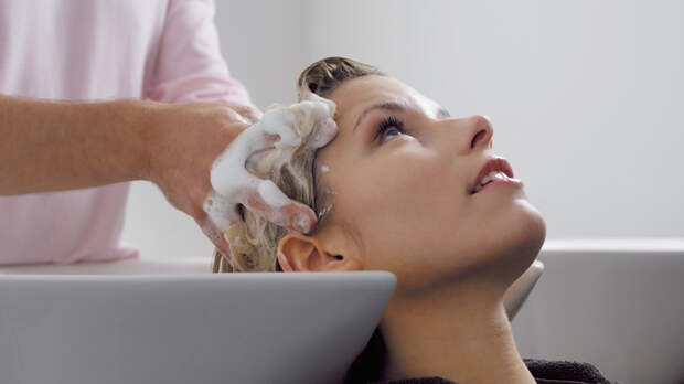 Адвокат Багатурия: бьюти-мастера могут оштрафовать за публикацию фото клиента