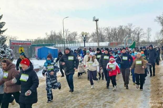 В Котовске около 200 жителей приняли участие в "Забеге обещаний"