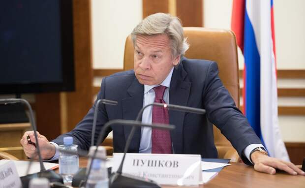 Пушков оценил угрозу коллапса экономики Украины без российской нефти
