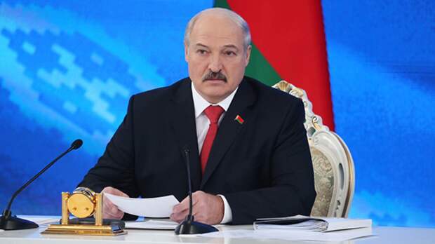 Лукашенко опроверг домыслы о потере Белоруссией статуса независимого государства