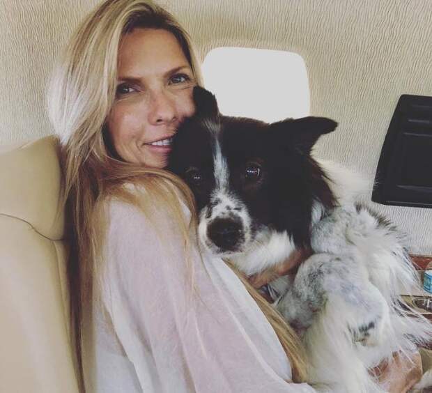 Женщина называет себя "экстрасенсом по животным" и может отыскивать пропавших зверей (3 фото)