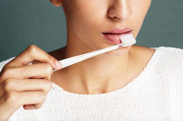 Как сделать губы пухлыми и упругими? 6 проверенных способов