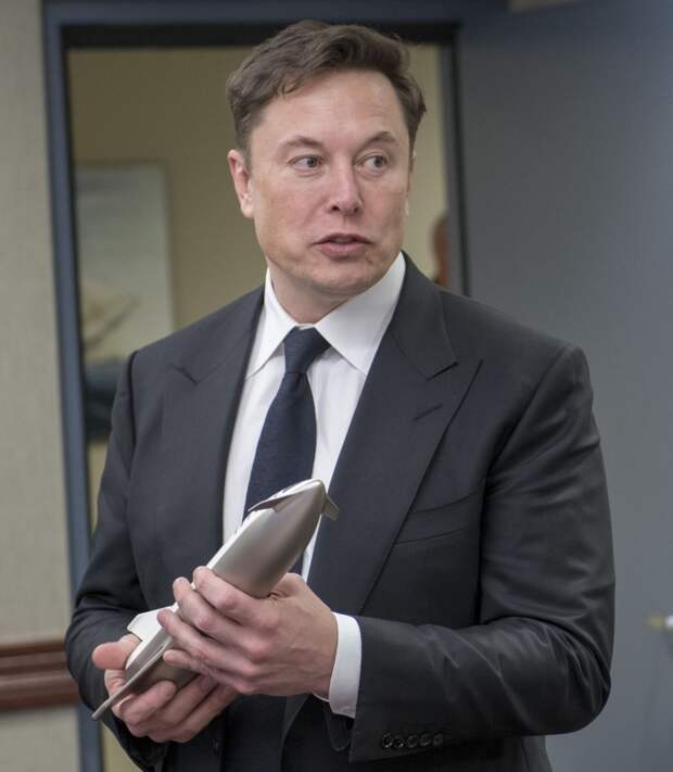 Илон Маск планирует разместить космические центры обработки данных на орбите