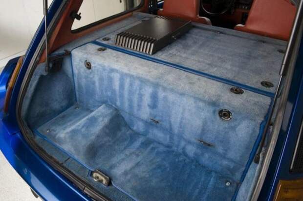 Спортивный хэтчбек Renault 5 Turbo 1983 года