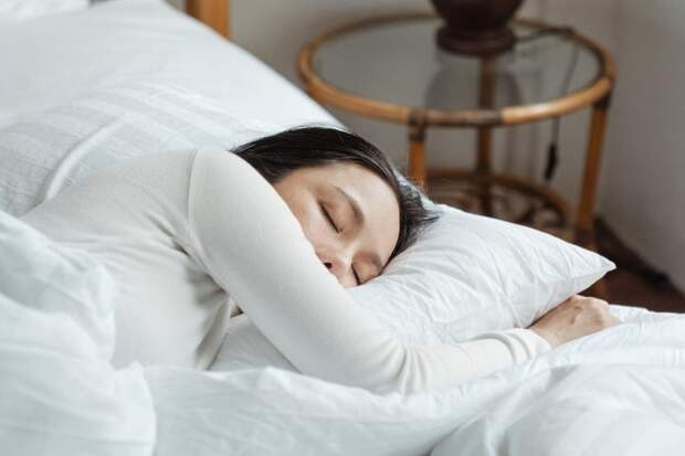 Диетолог Садыгова: регулярный крепкий сон более шести часов может давать эффект похудения