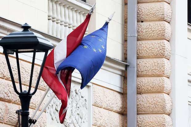 МИД: РФ решила выслать двух латвийских дипломатов по принципу взаимности