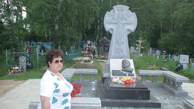 Могила Михаила Евдокимова Фото
