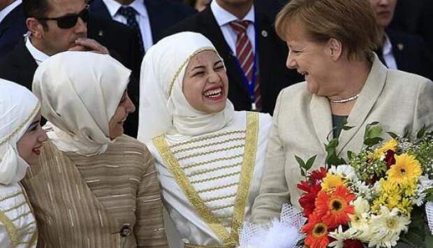 Ангела Меркель Мухаммед: В Германии мигранты назвали новорождённую дочь в честь немецкого канцлера | Продолжение проекта «Русская Весна»