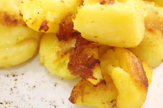 Сливочная картошка с хрустящей корочкой в духовке Еда, Видео рецепт, Картофель, Жареная картошка, Видео, Длиннопост