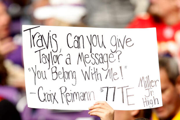 Travis Kelce Taylor Swift Vikings