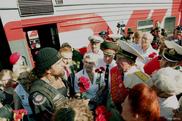 Хирург простился с героем