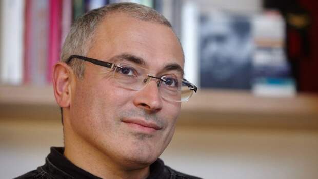 Ходорковский от воровства нефти перекинулся на кражу трусов у туристов