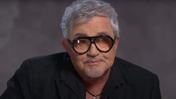 Дибров начал продавать виллу с бонусом в виде портретов бывшей