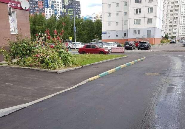 Коммунальщики Северного завершили благоустройство в одном из дворов Фото предоставлено управой