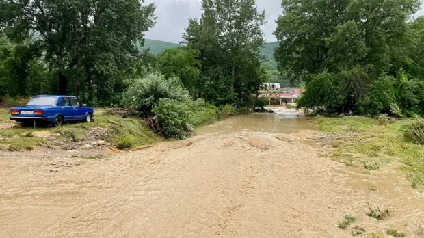 В Бахчисарайском районе Крыма выпали две месячные нормы осадков