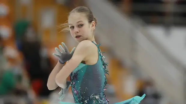 Трусова отреагировала на обвинение в применении блокаторов гормонов в адрес российских фигуристок