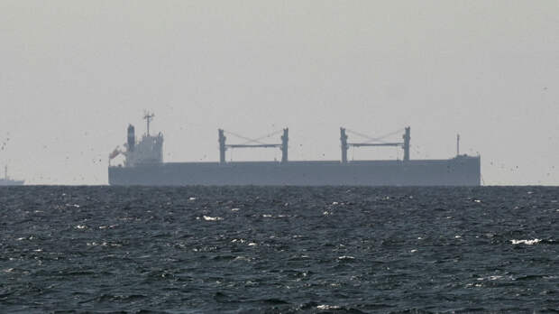 Иран разрешил проход через Ормузский пролив судам из дружественных стран