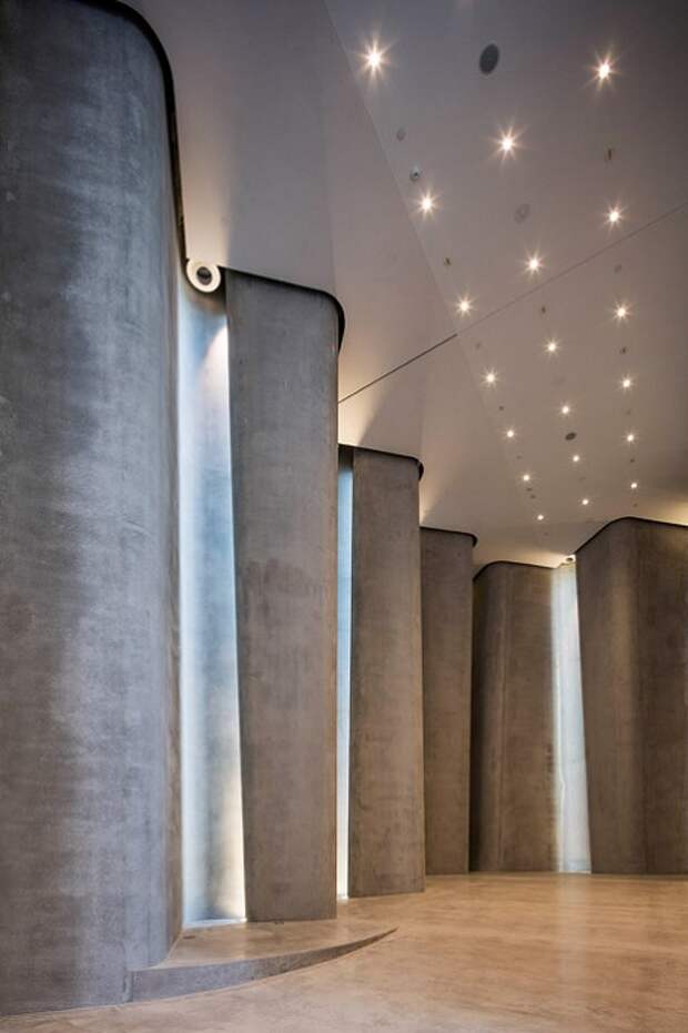 Len Lye Museum. Интерьер.