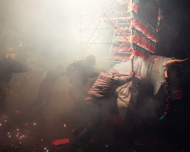 thomas prior 7 Сногсшибательная пиротехника   мексиканцы отжигают на фестивале фейерверков