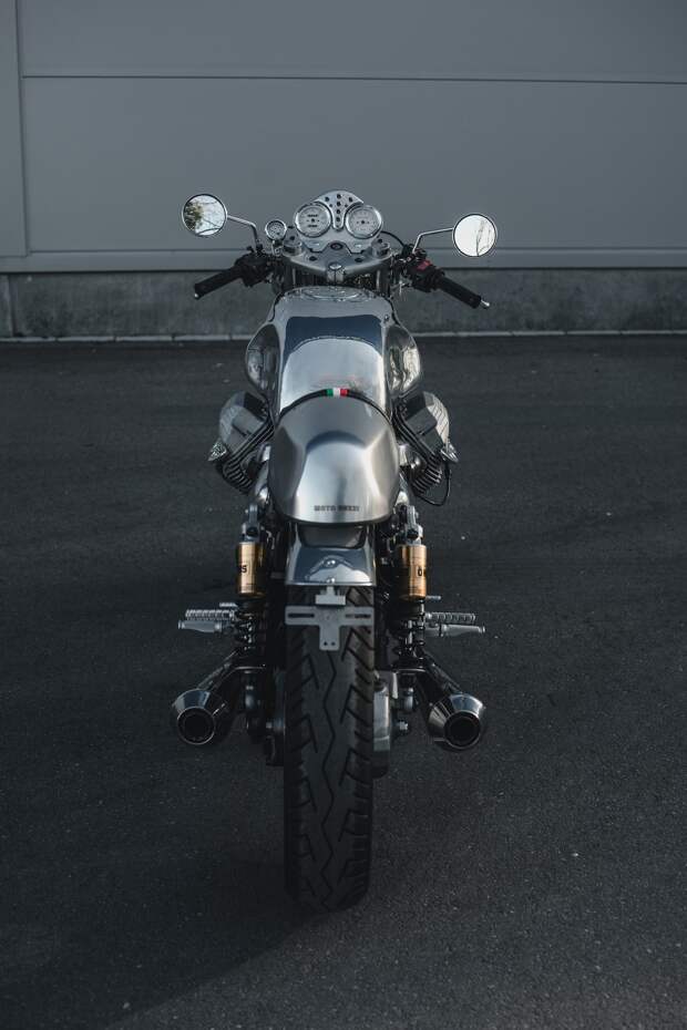 Bernd & Robin Mehnert: кафе рейсер Moto Guzzi California 1100 EV