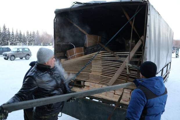 Из Актанышского района на передовую отправлен 25-й гуманитарный груз